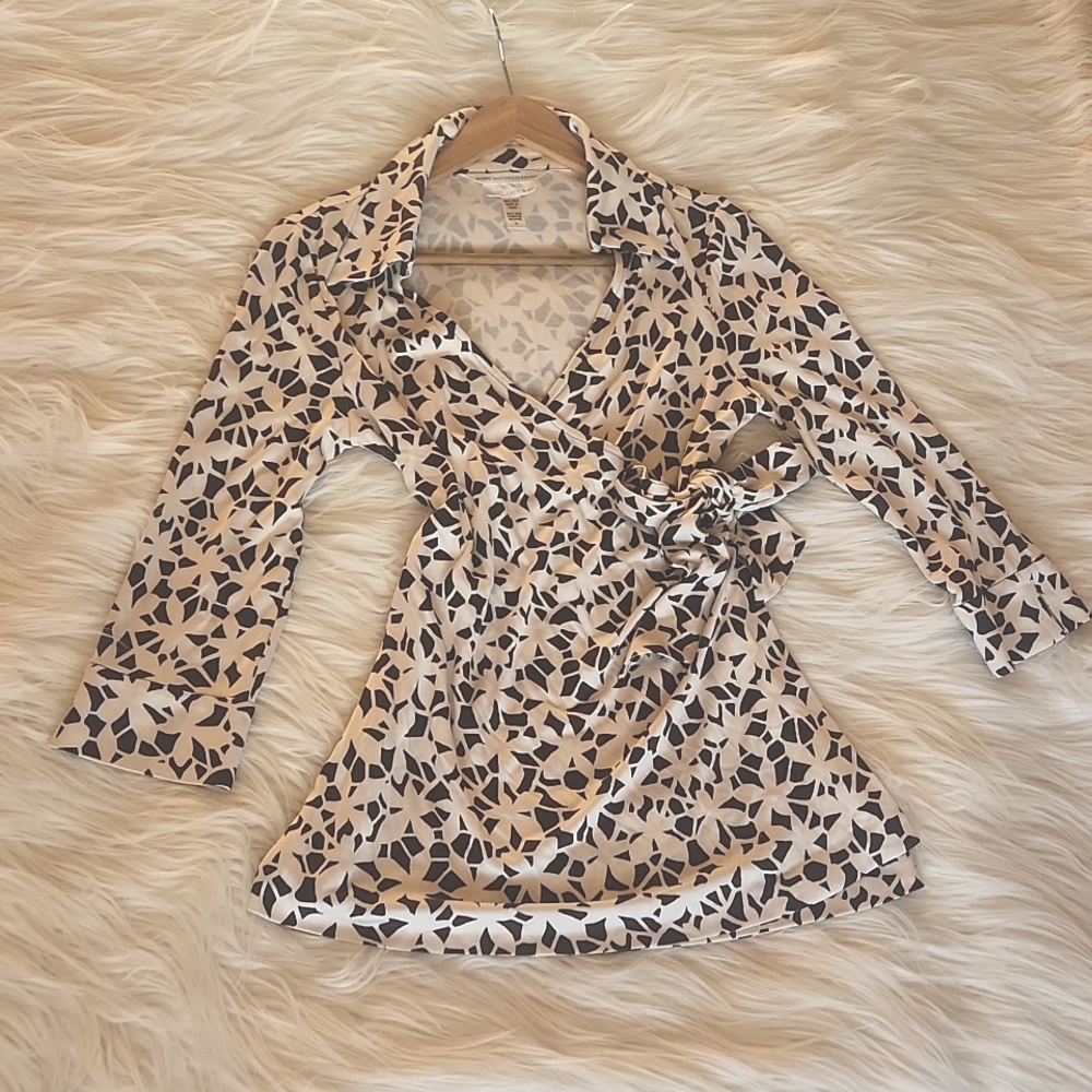 Jersey silk maternity wrap blouse Diane Von Furstenberg